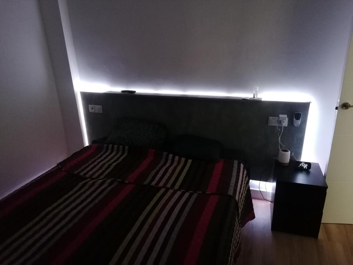 Piso Agradable Cerca De La Playa Apartment Almería Exterior foto