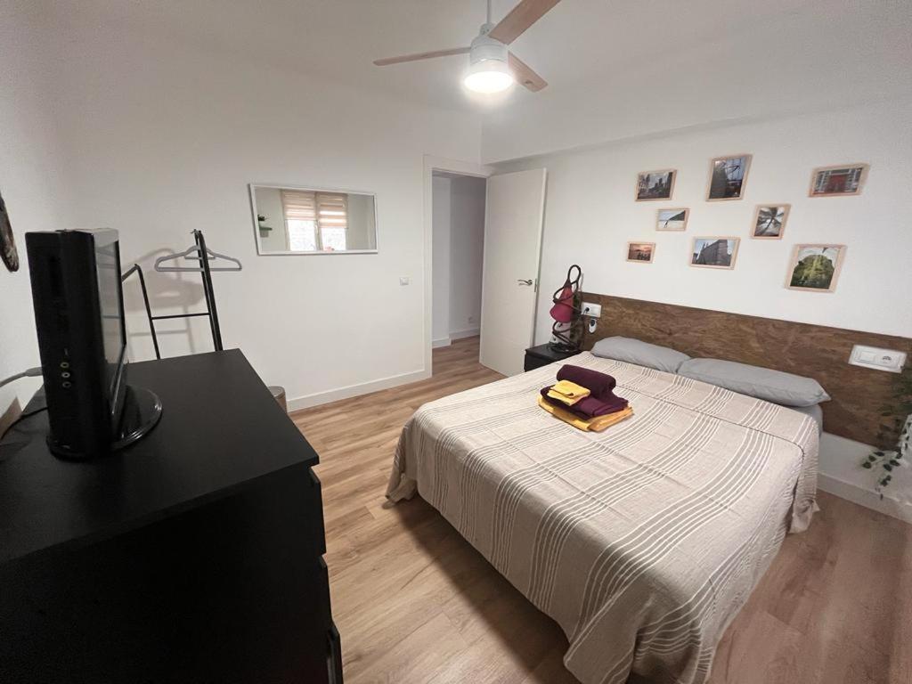 Piso Agradable Cerca De La Playa Apartment Almería Exterior foto